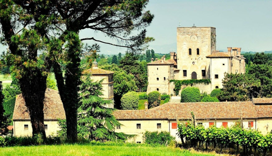 Castello Del Mottolo, Italy